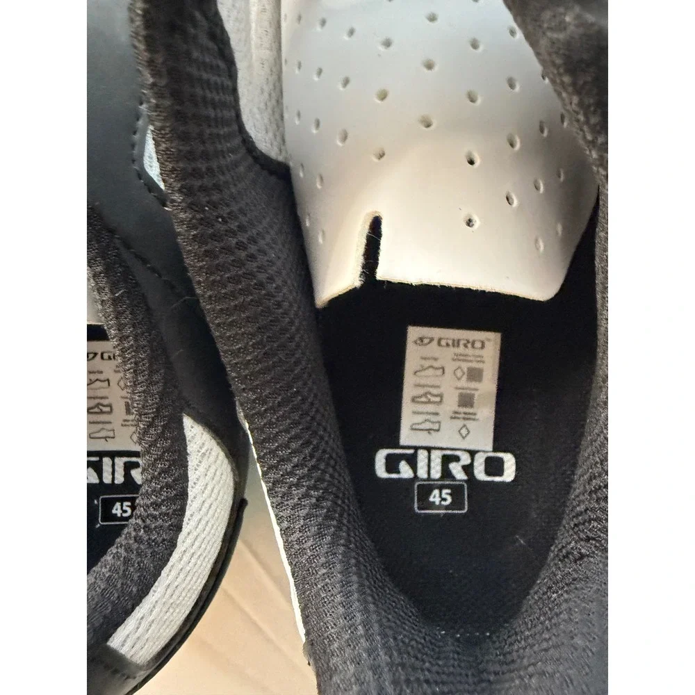 Giro Mens Road Cycling Shoes White Black Ratchet Strap Cleats Size 45 - Picture 2 of 8